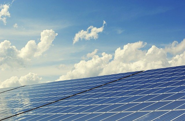 Le fonctionnement d’un panneau solaire et ses avantages